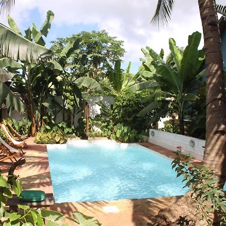 Les Bungalows D'Ambonara Hell-Ville ภายนอก รูปภาพ